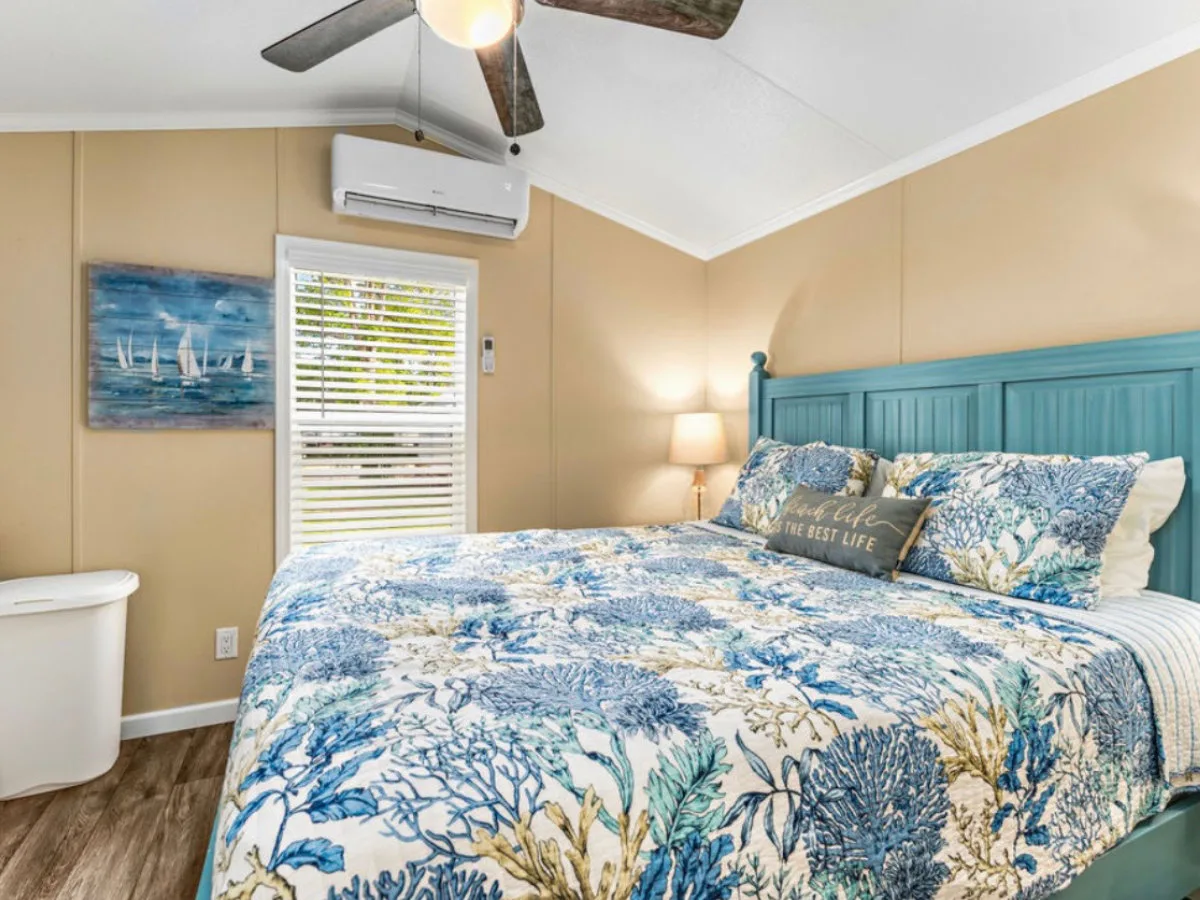 Coastline Cottages Room